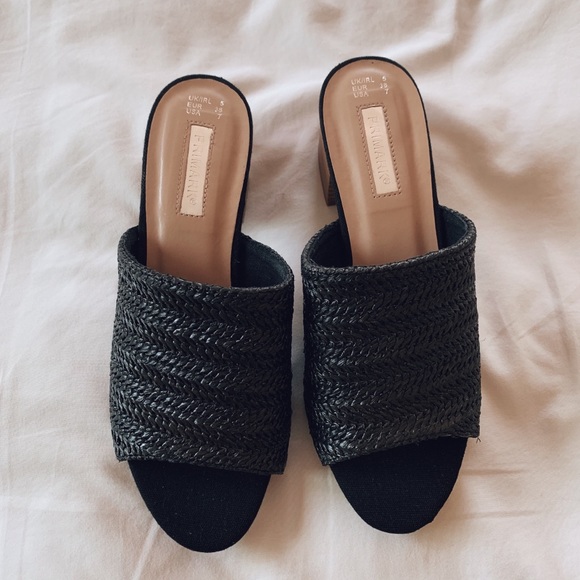 Shoes - Black Woven Mules
